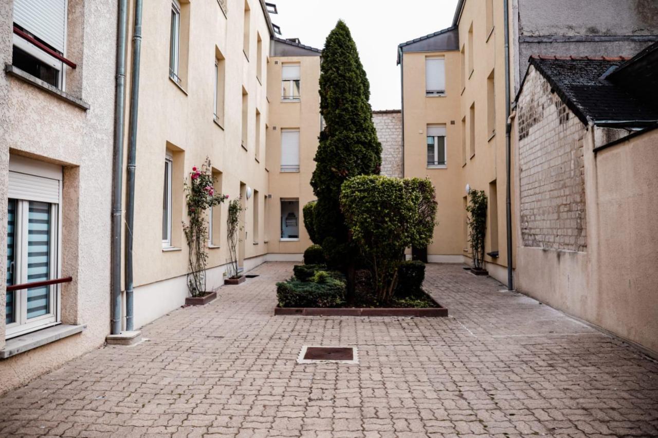 Reims : Aux Biscuits Roses Apartment ภายนอก รูปภาพ